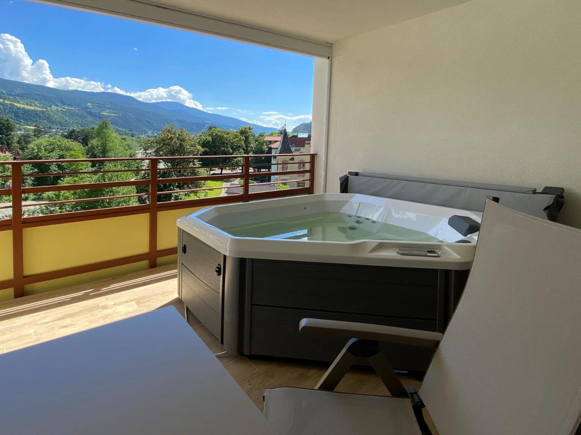 Dominik Alpine City Wellness Hotel - Adults Only Bressanone Exterior photo